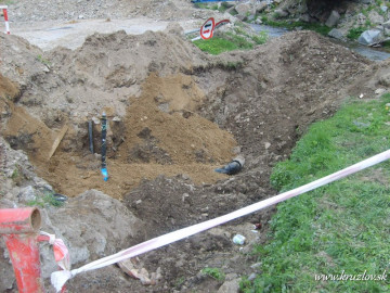 Prepich vodovodu pod potok